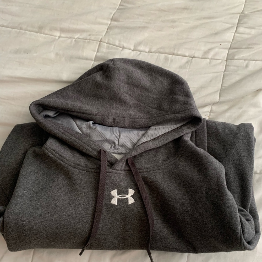 Oversized dark gray underarmour hoodie